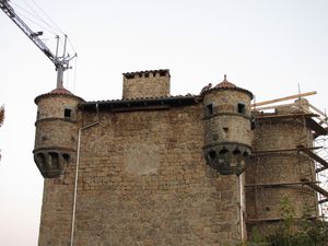 toiture-3eme-echauguette--corbeaux-belvedere.jpg