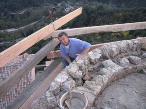 Les premières pierres du belvédère