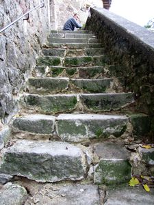 L’escalier ouest rescucité!