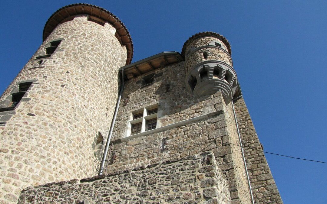 Croisée de meneaux, la chambre du premier niveau…